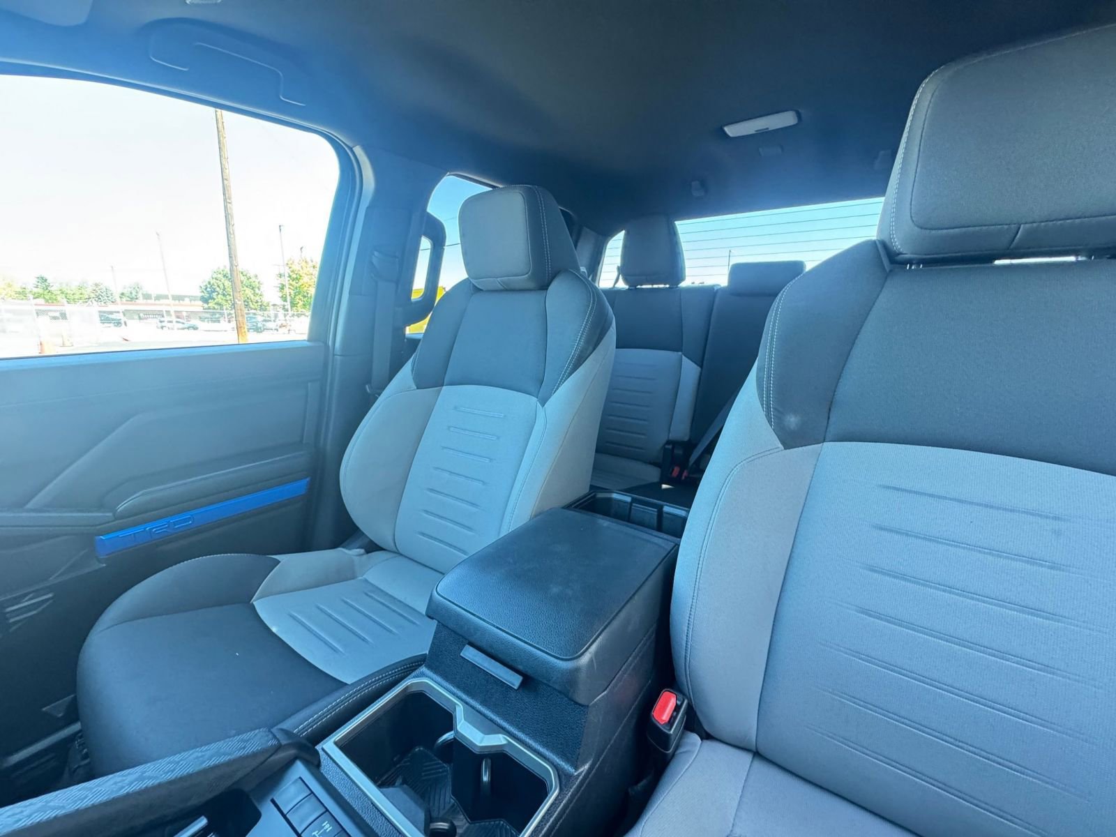 Used 2025 Toyota Tacoma SR image 33