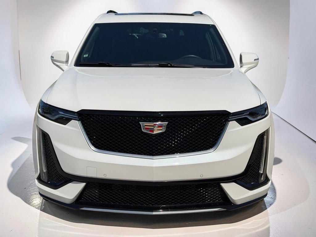Certified 2024 Cadillac XT6 Sport w/ LPO, Floor Liner Package AWD/4WD image 3