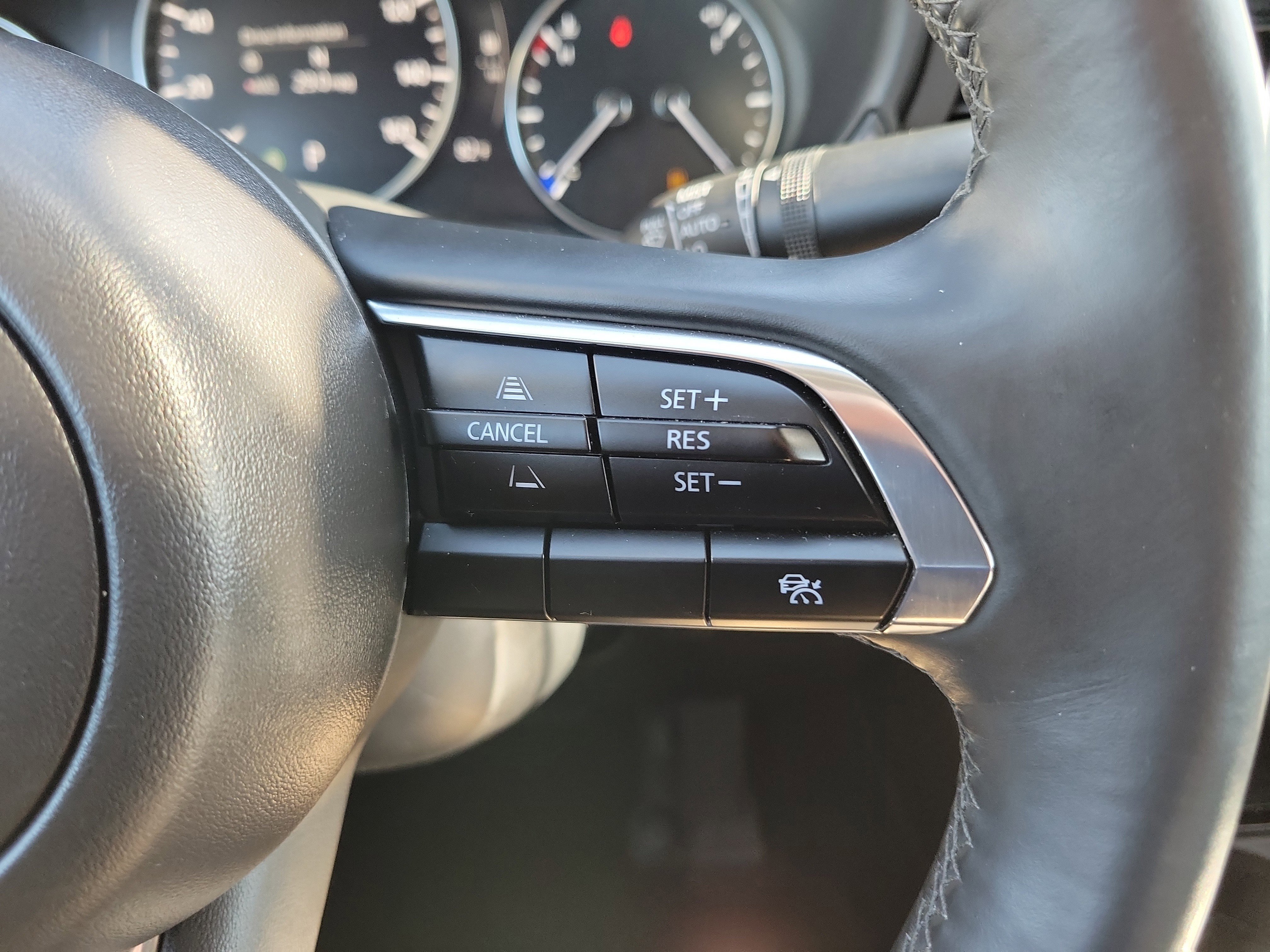 Used 2024 MAZDA MAZDA3 s FWD image 26