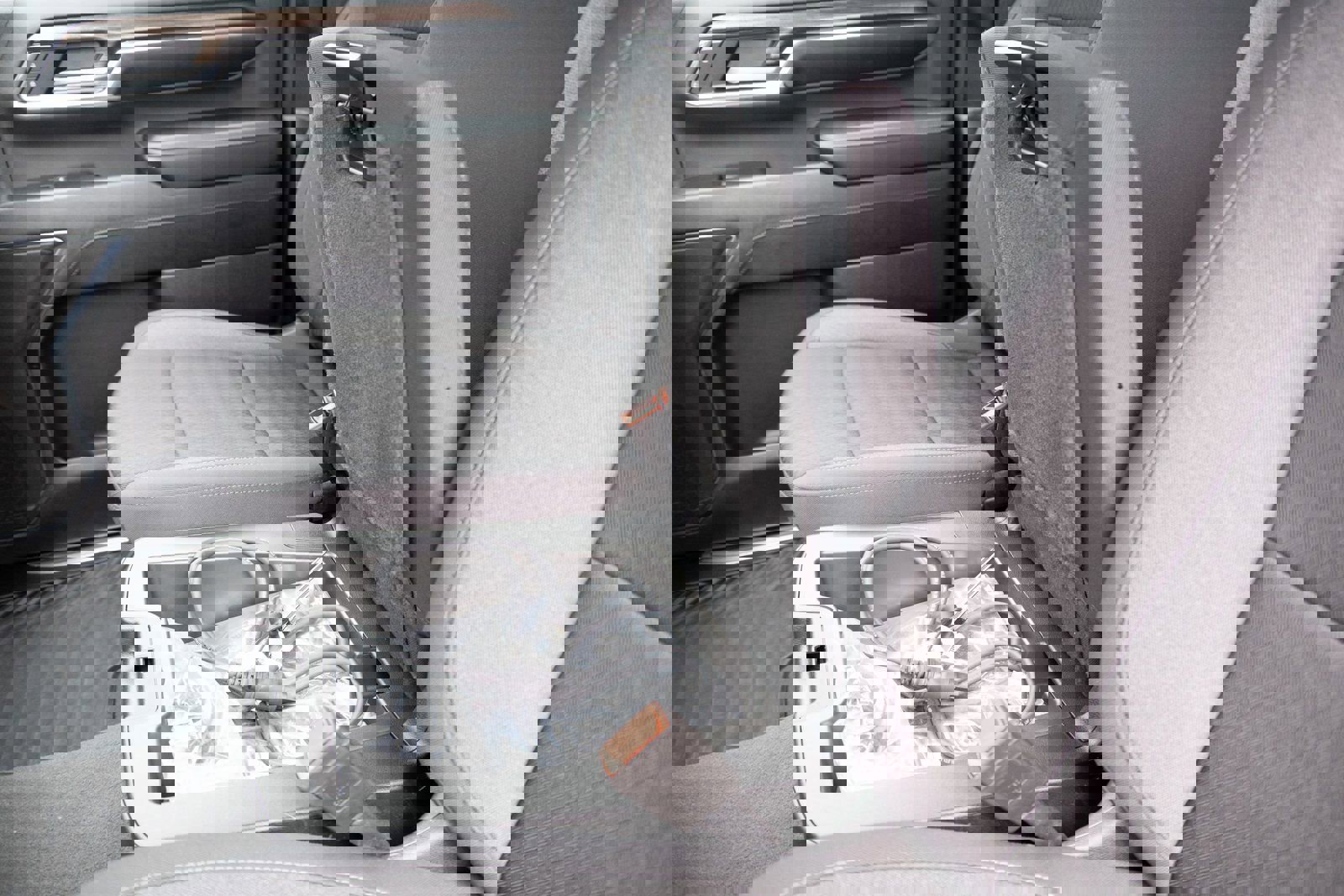 Used 2024 Chevrolet Silverado 3500 LT image 9