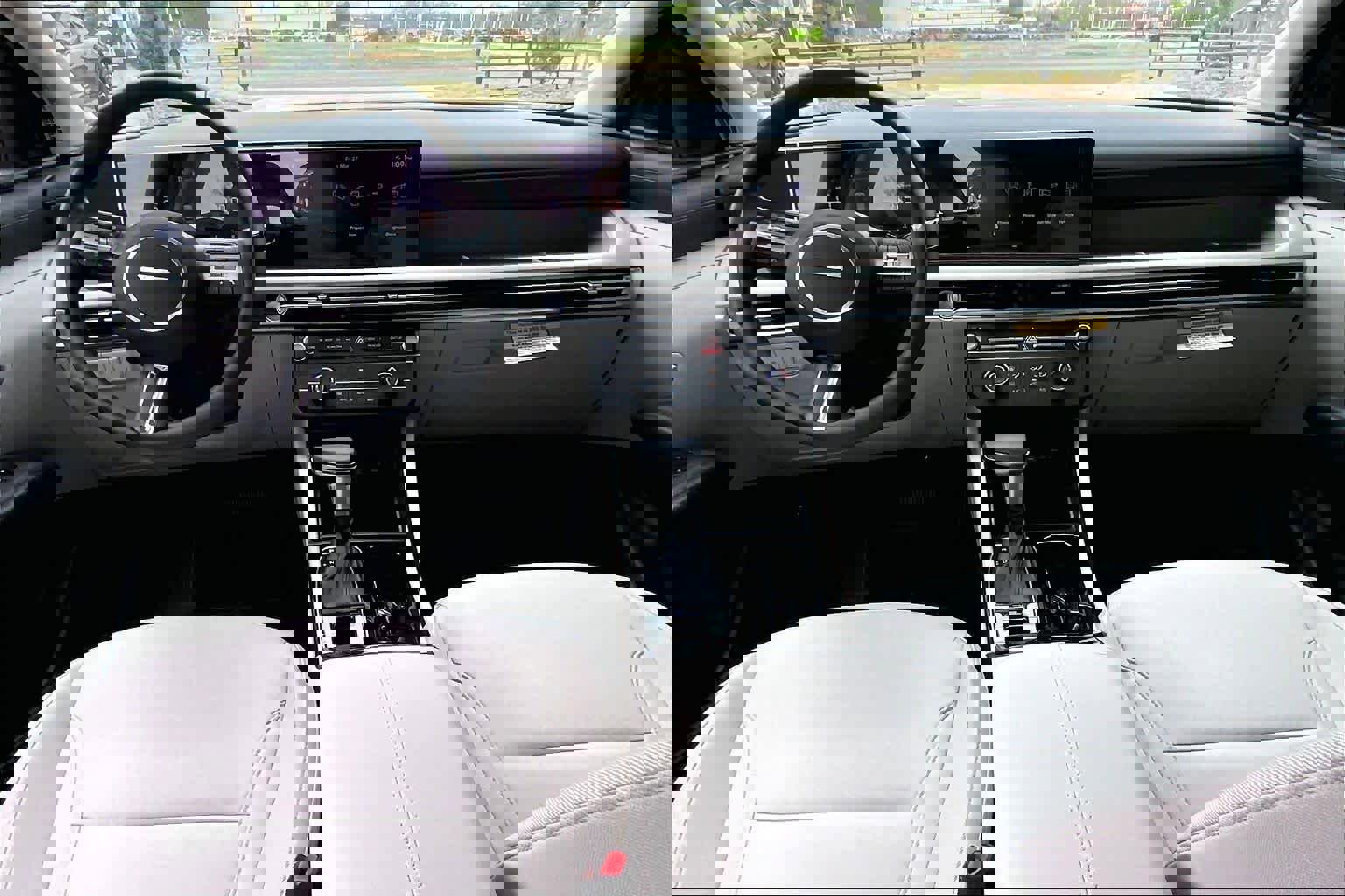 Used 2026 Hyundai Tucson SE image 16