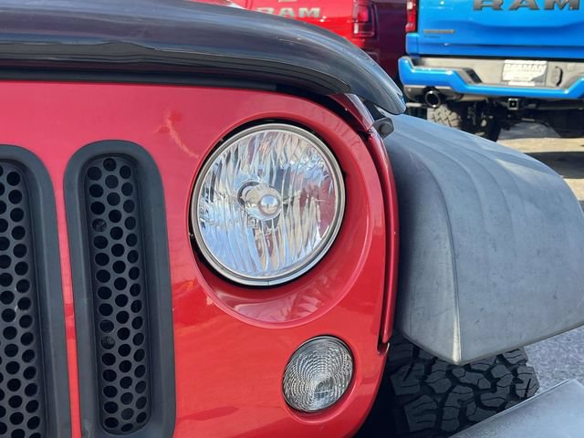 Used 2018 Jeep Wrangler Unlimited Sport S AWD/4WD image 9