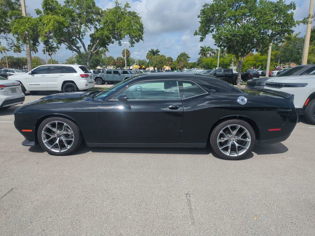 Used 2022 Dodge Challenger GT RWD image 9