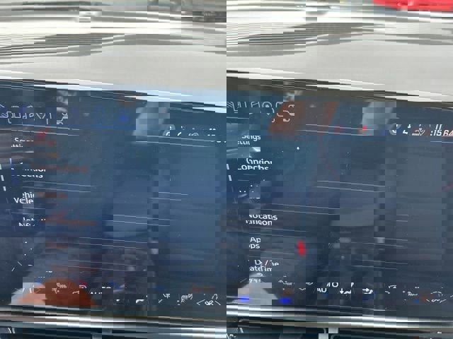 New 2025 Chevrolet Equinox EV RS image 13