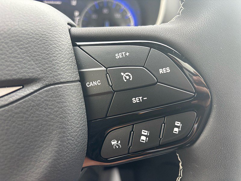 New 2027 Chrysler Pacifica Limited AWD/4WD image 15