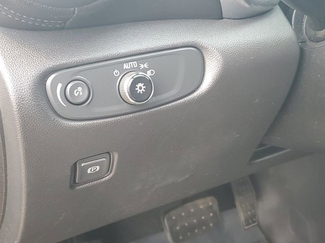 Used 2020 Chevrolet Blazer LT image 8