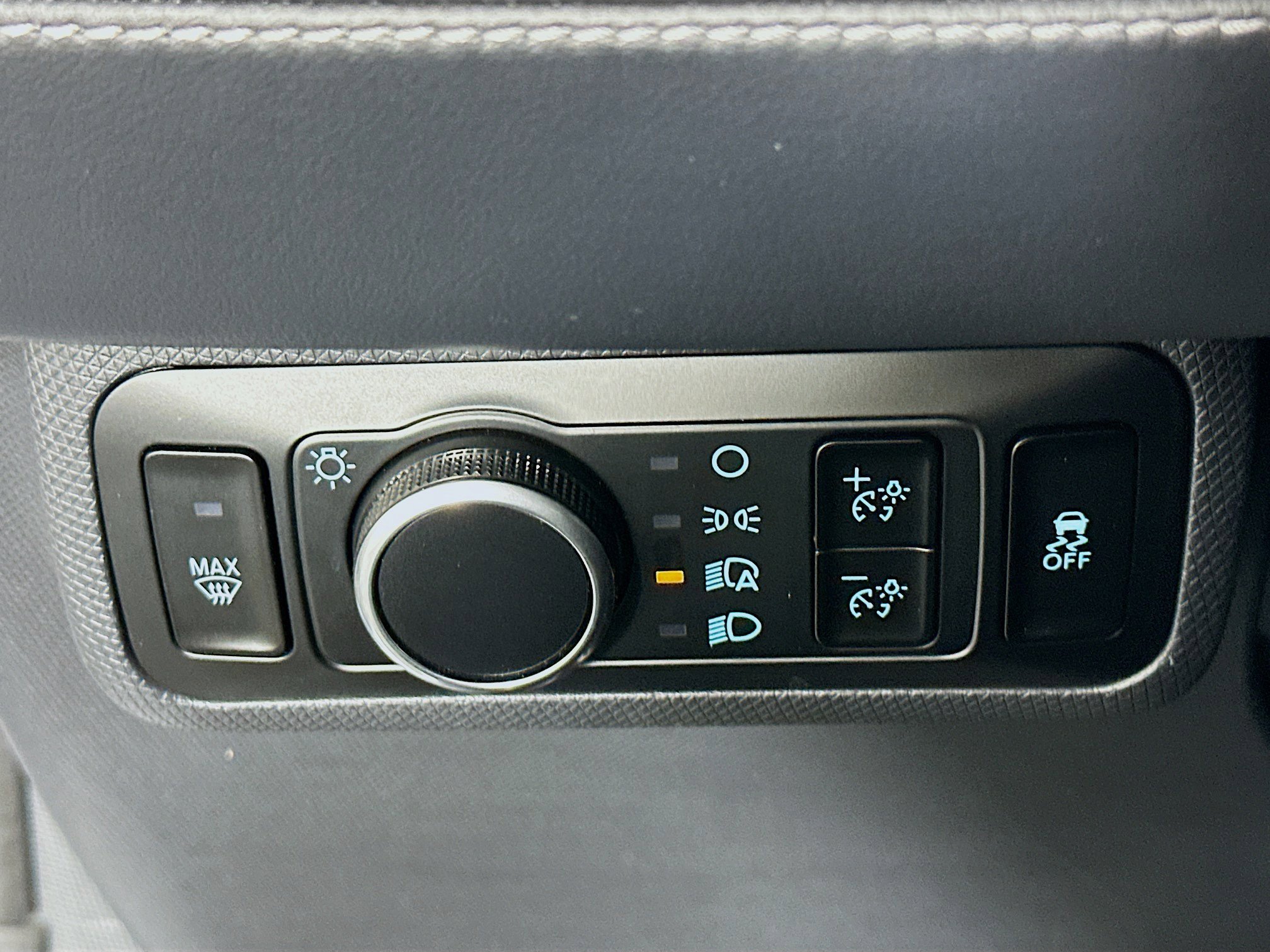 Used 2023 Ford Mustang Mach-E Select w/ Comfort Package Lite image 16