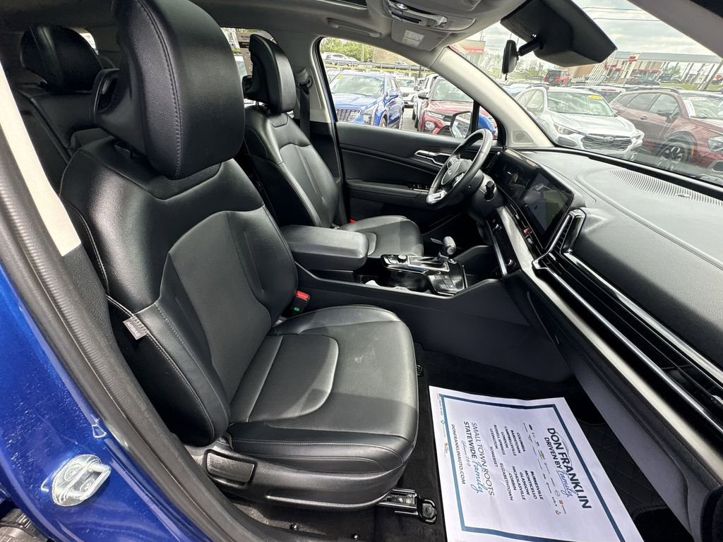 Used 2025 Kia Sportage EX w/ Premium Package FWD image 25