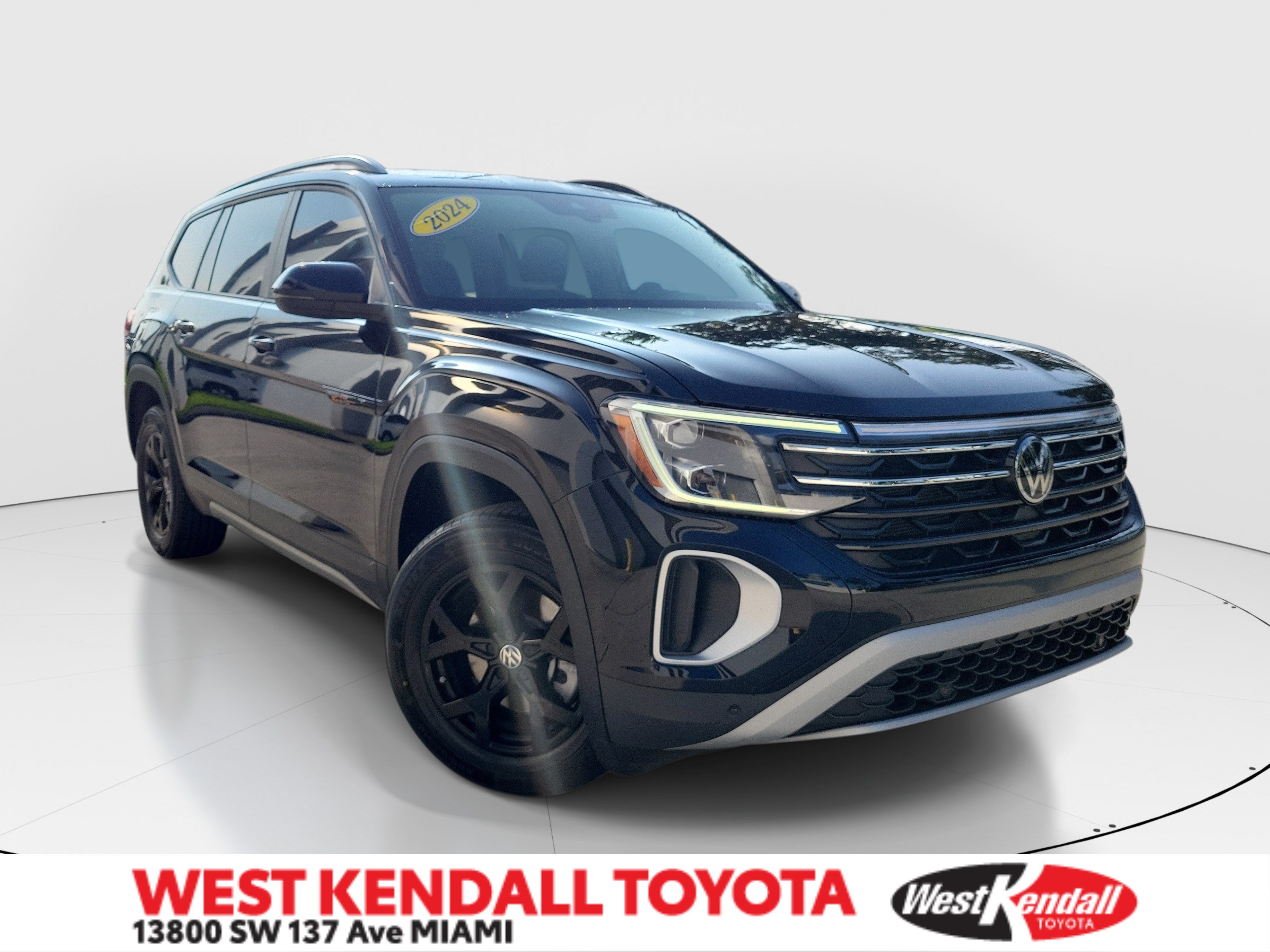 Used 2024 Volkswagen Atlas Peak Edition SE