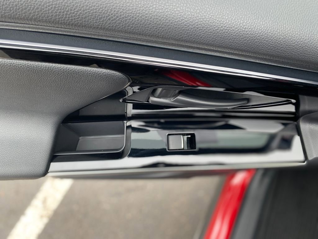 Used 2023 Toyota bZ4X Limited image 17