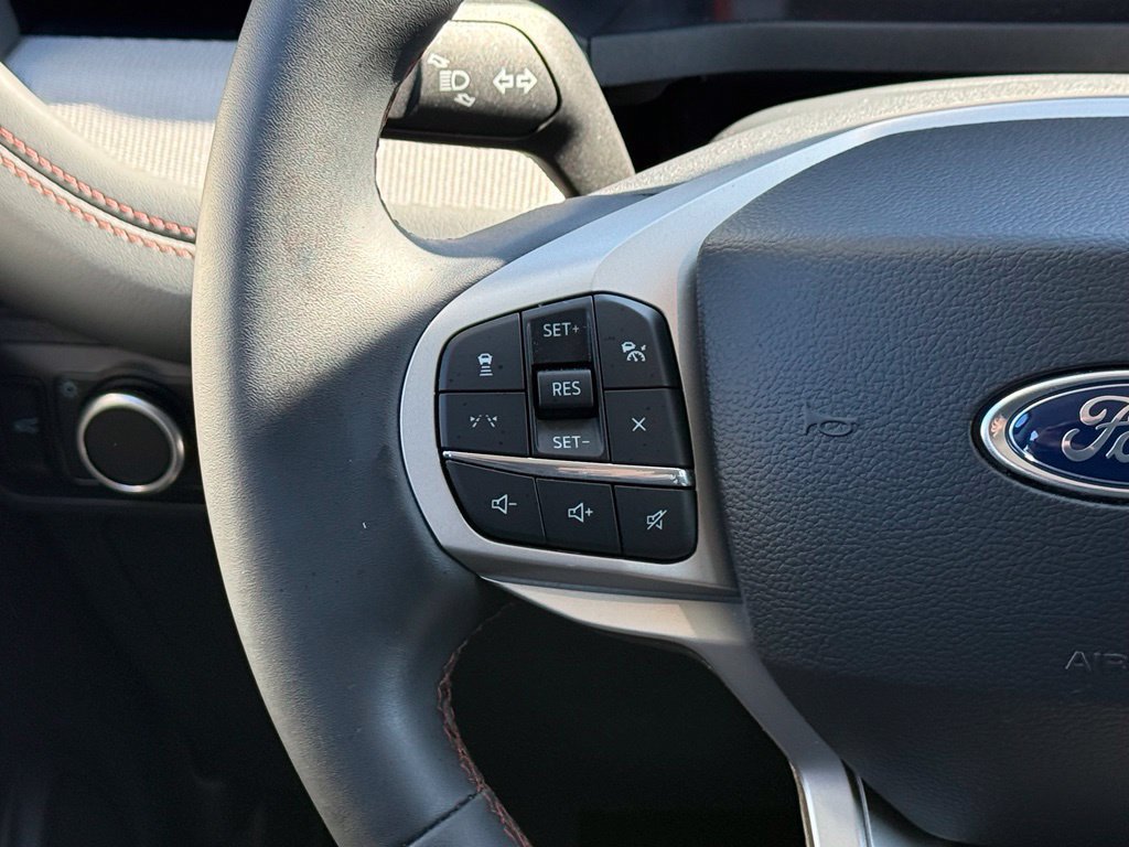New 2026 Ford Explorer Active AWD/4WD image 9