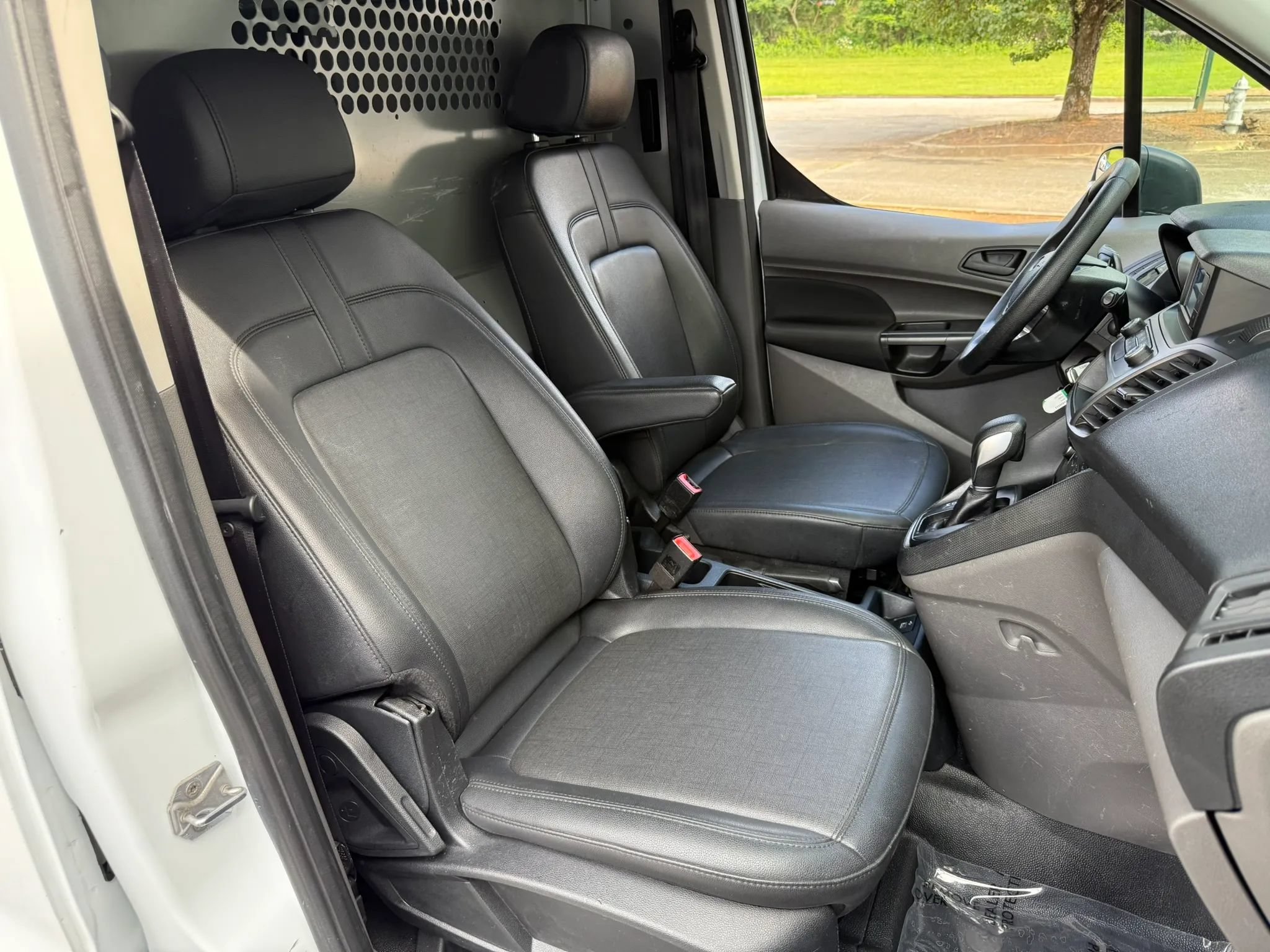 Used 2019 Ford Transit Connect XL FWD image 26
