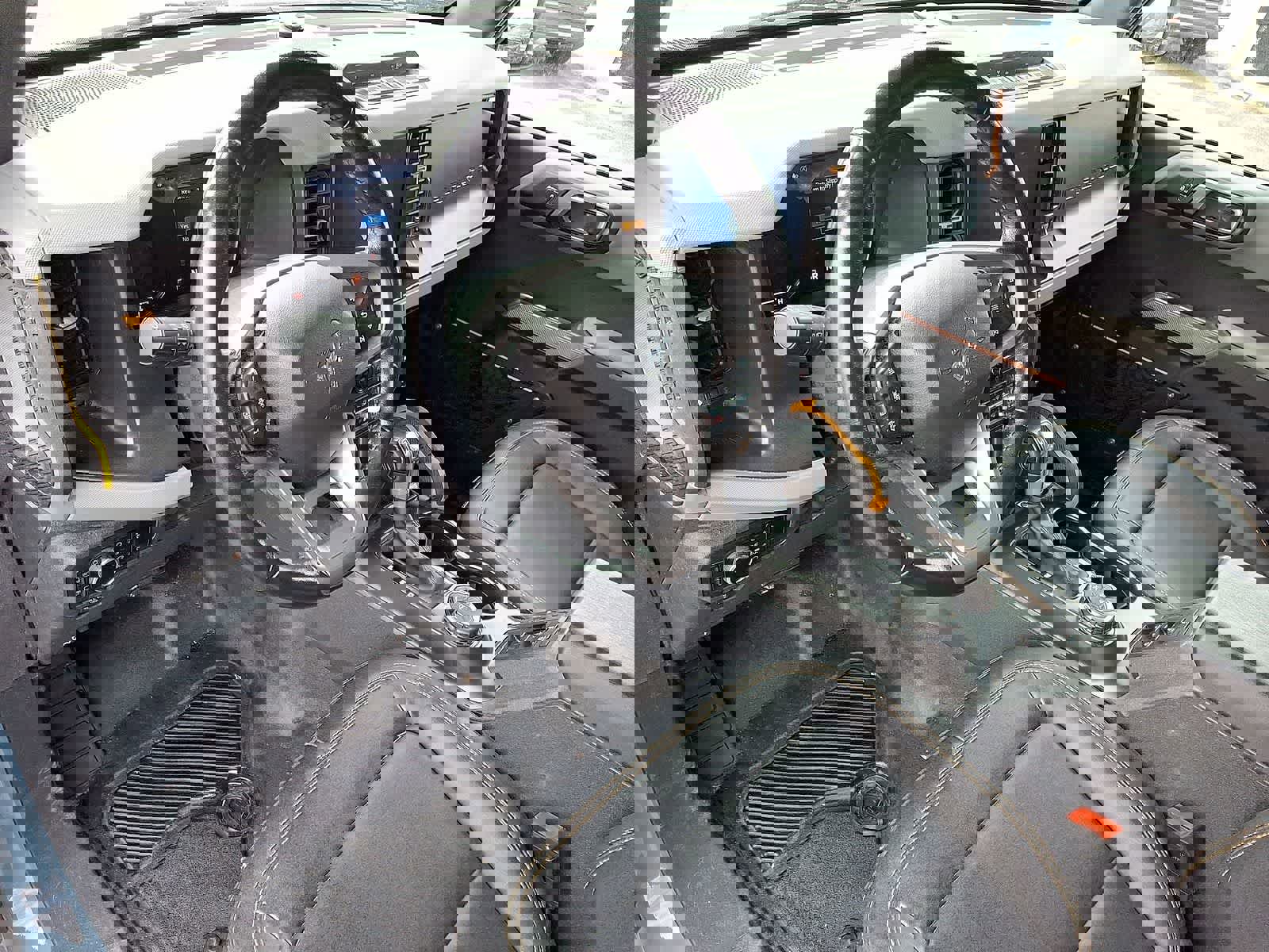 Used 2023 Ford Bronco Badlands image 16