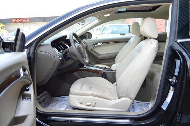 Used 2010 Audi A5 2.0T Premium image 11