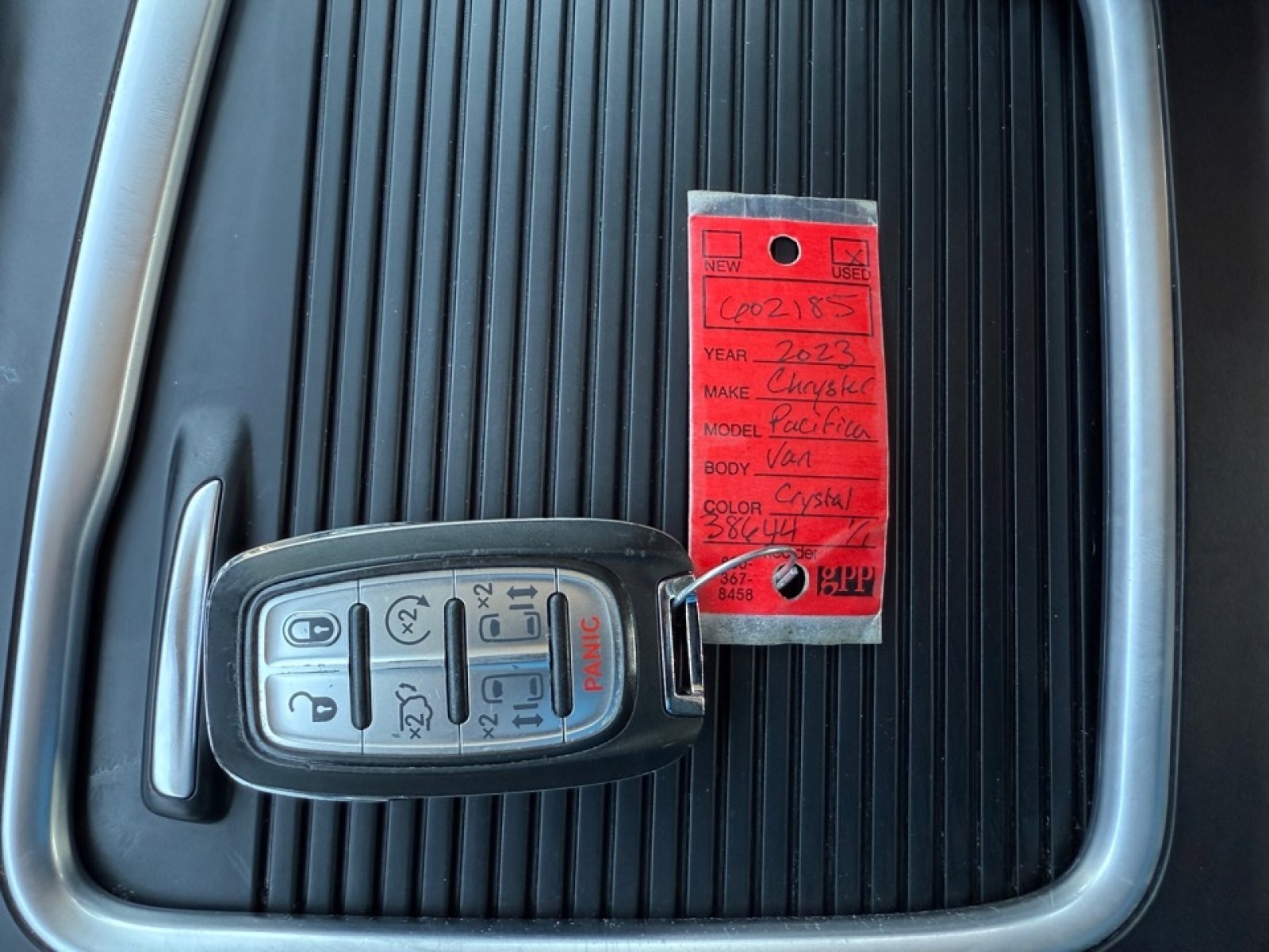 Used 2023 Chrysler Pacifica Touring-L image 43