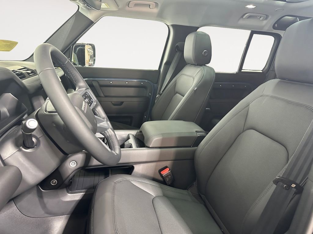 New 2026 Land Rover Defender 110 S image 9