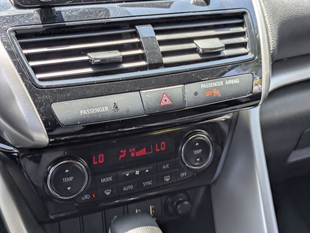 Used 2025 Mitsubishi Eclipse Cross SE AWD/4WD image 22