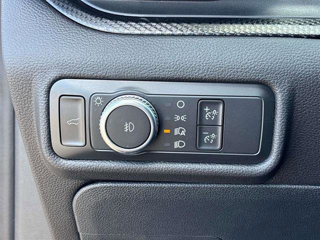 Used 2022 Ford Explorer ST w/ ST Street Pack image 22