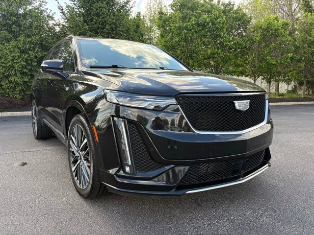 Used 2022 Cadillac XT6 Sport w/ Technology Package AWD/4WD image 12