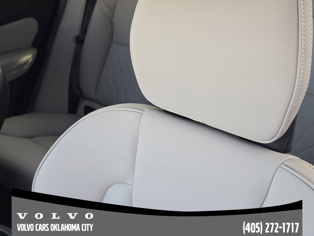 Used 2026 Volvo XC60 B5 Plus w/ Protection Package Premier AWD/4WD image 14
