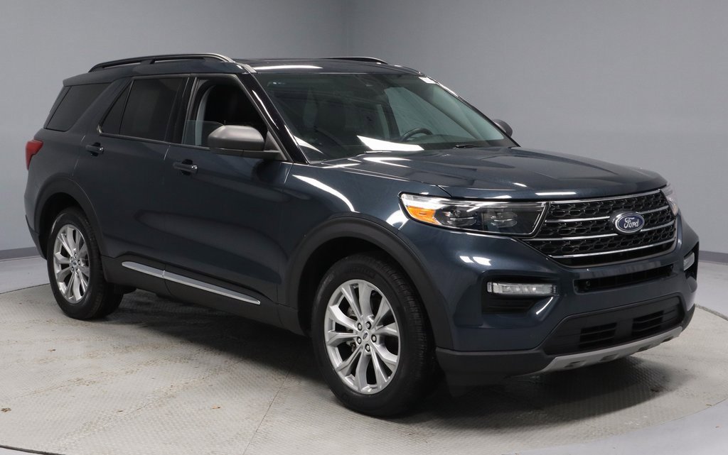 Certified 2023 Ford Explorer XLT w/ Equipment Group 202A
