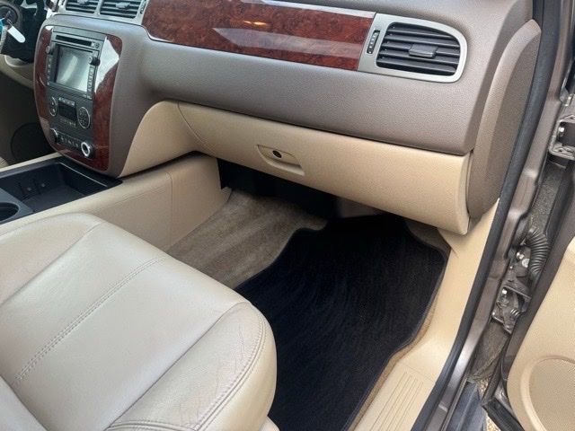 Used 2011 Chevrolet Tahoe LT RWD image 34