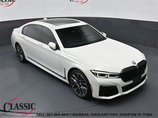 Used 2022 BMW 750i xDrive w/ M Sport Package