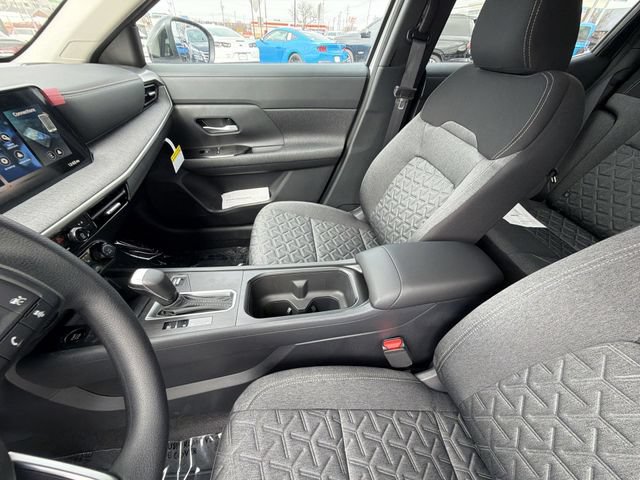 New 2026 Nissan Kicks SV w/ Cold Weather Package AWD/4WD image 20