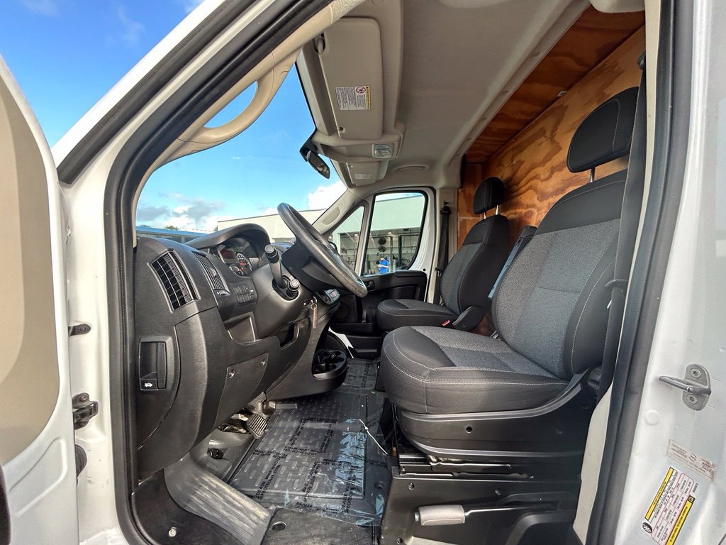 Used 2021 RAM ProMaster 2500 w/ Convenience Group FWD image 10