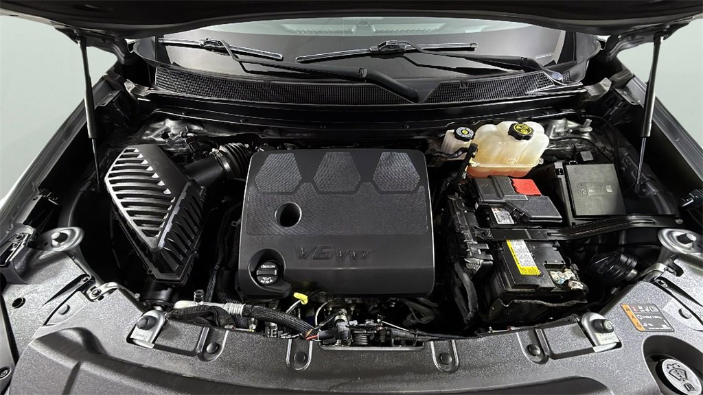 Used 2023 Chevrolet Traverse Premier w/ Redline Edition image 38