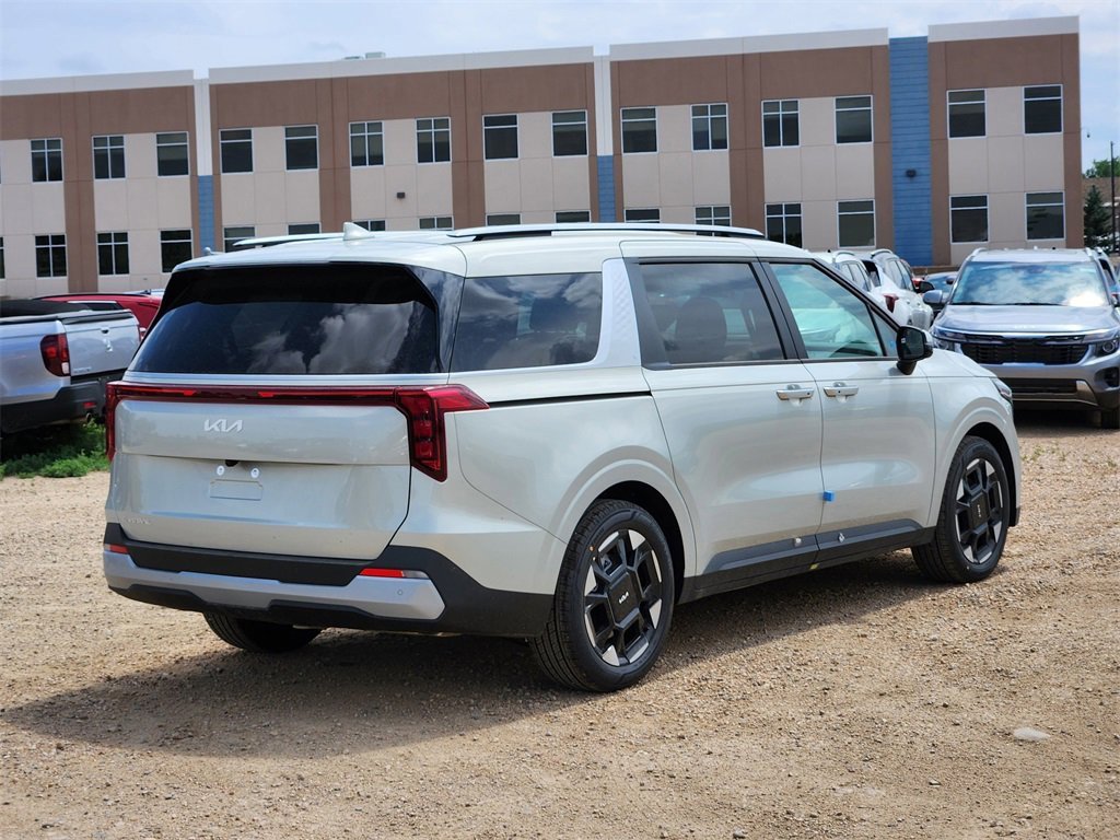 New 2026 Kia Carnival EX image 3