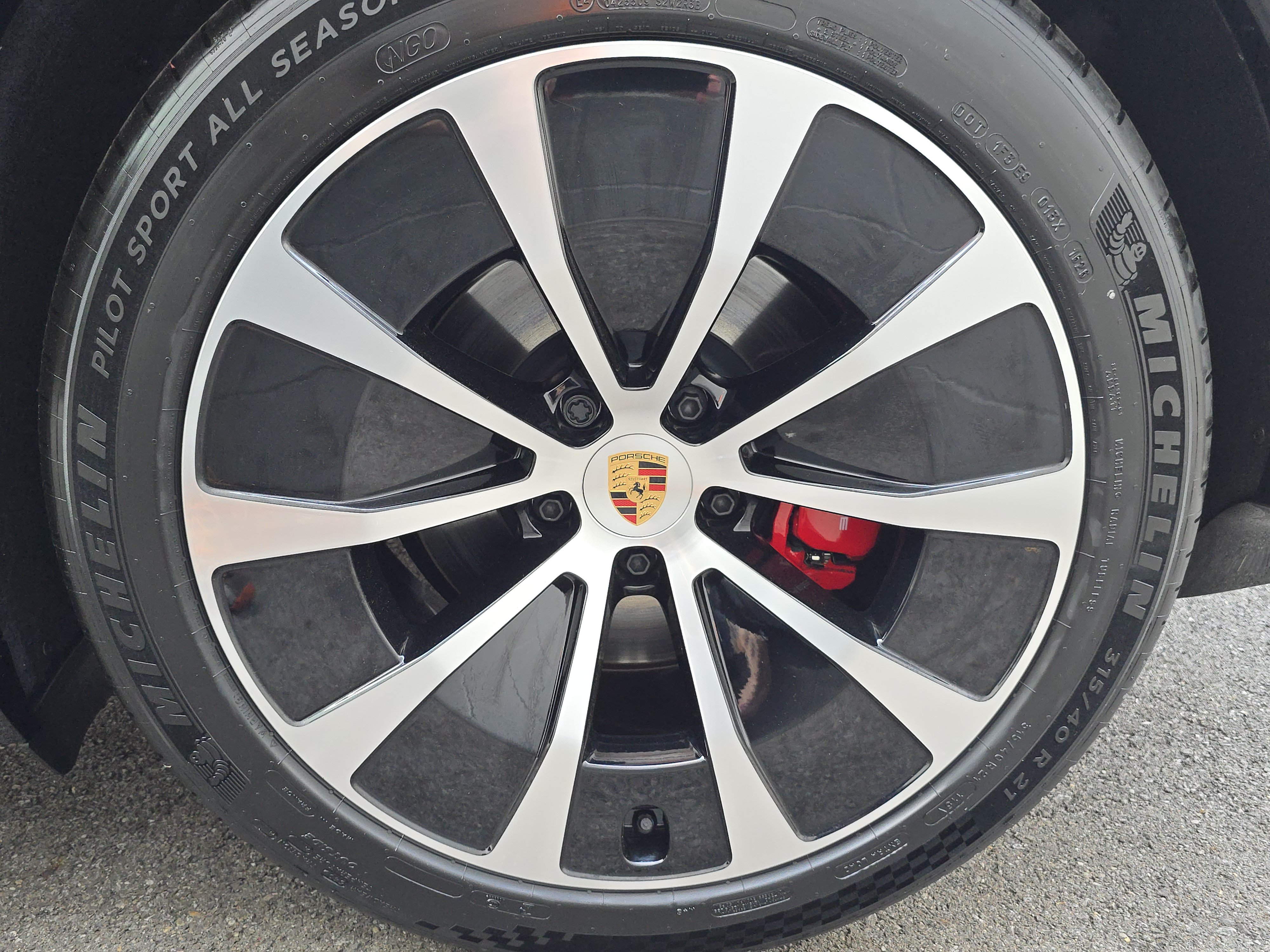 New 2026 Porsche Cayenne S AWD/4WD image 11