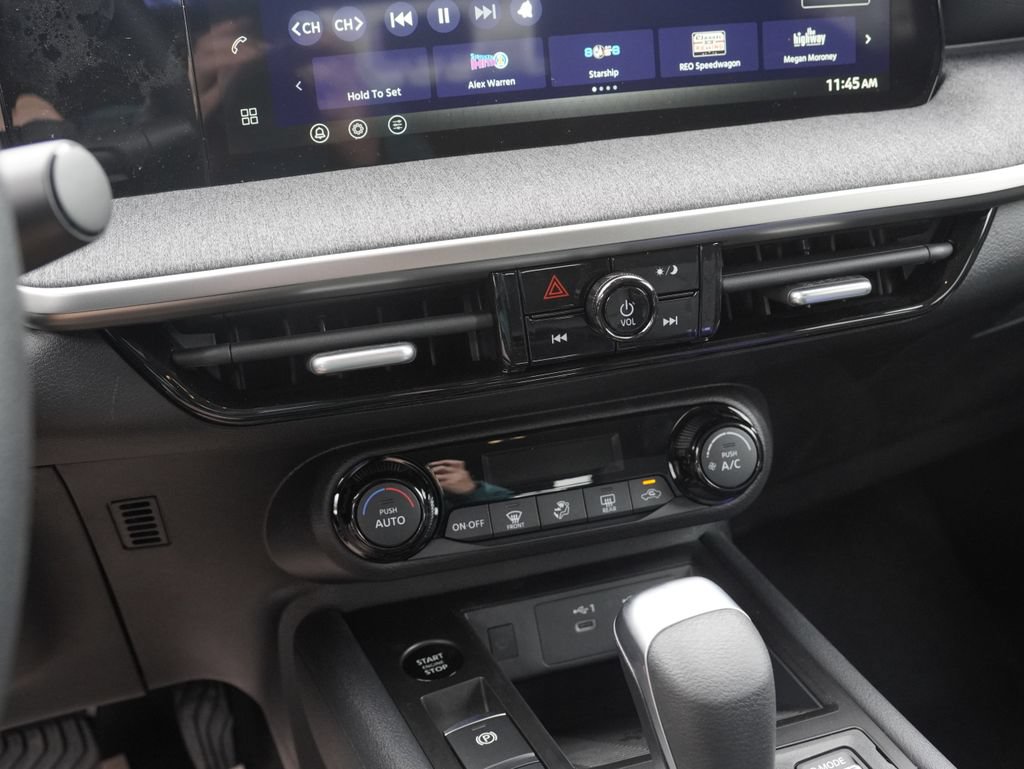 New 2026 Nissan Kicks SV FWD image 14