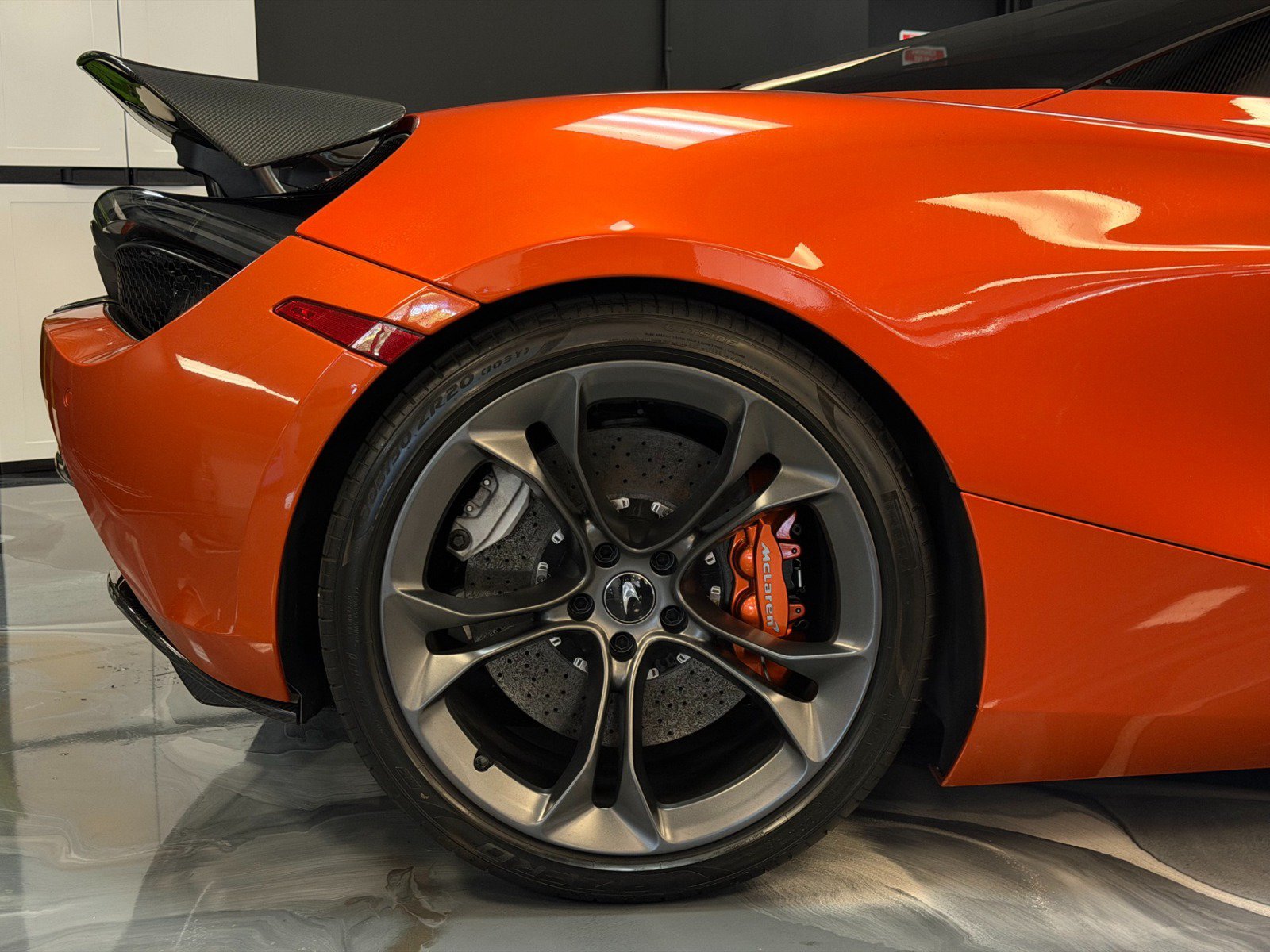 Used 2021 McLaren 720S Performance RWD image 10