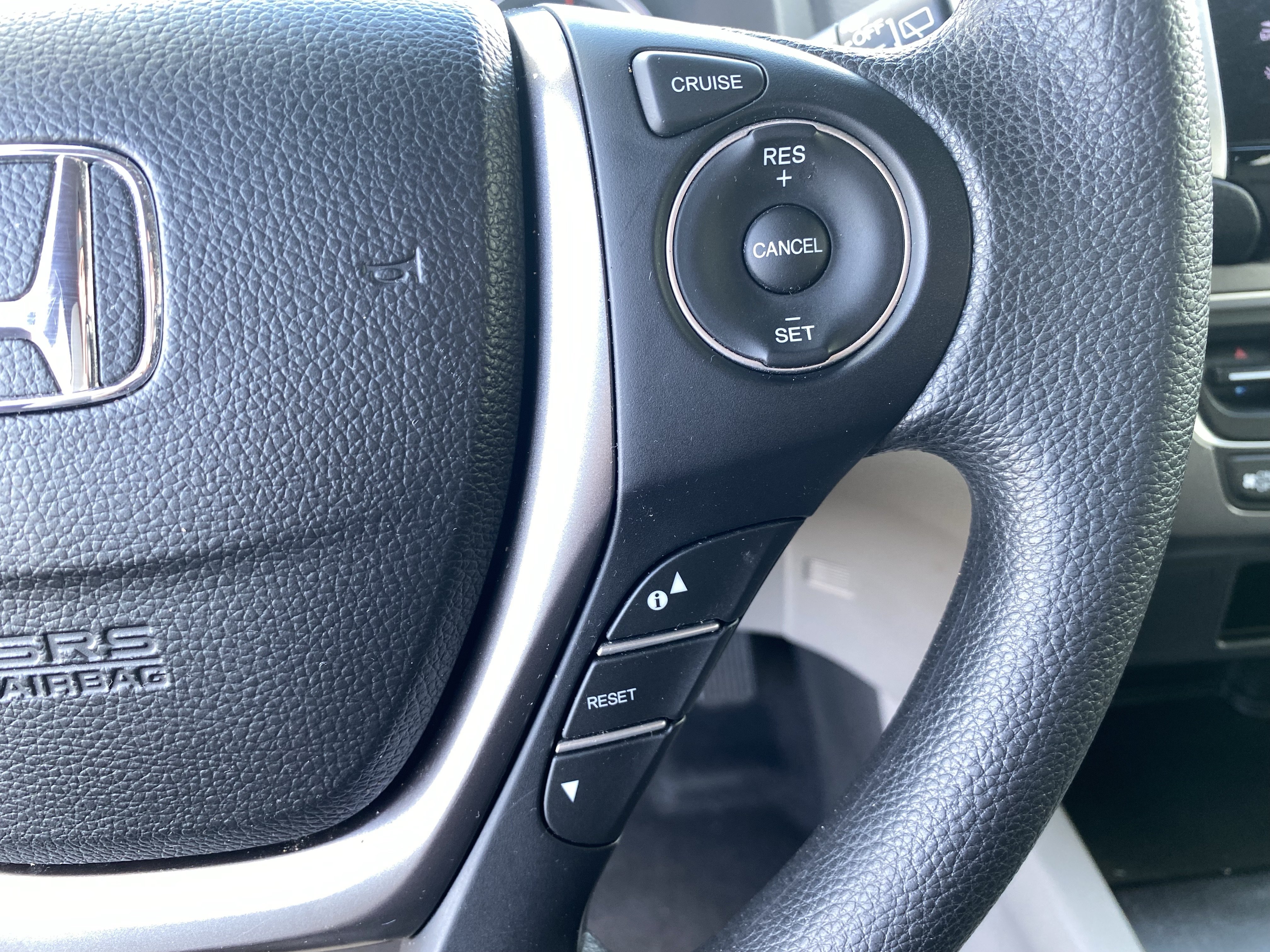 Used 2018 Honda Pilot EX image 29