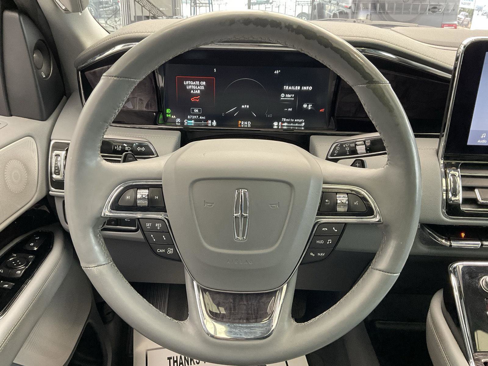 Used 2020 Lincoln Navigator L Reserve w/ Luxury Package AWD/4WD image 33