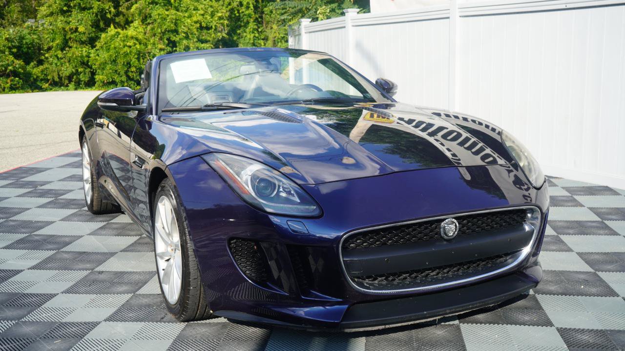 Used 2014 Jaguar F-TYPE Convertible RWD image 2