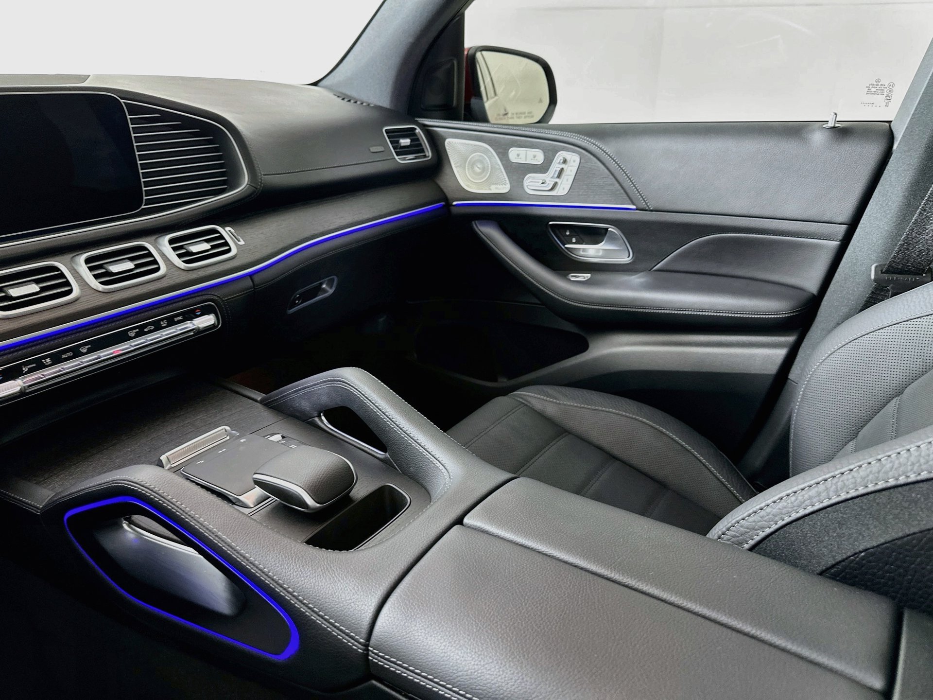Certified 2025 Mercedes-Benz GLE 350 4MATIC image 26