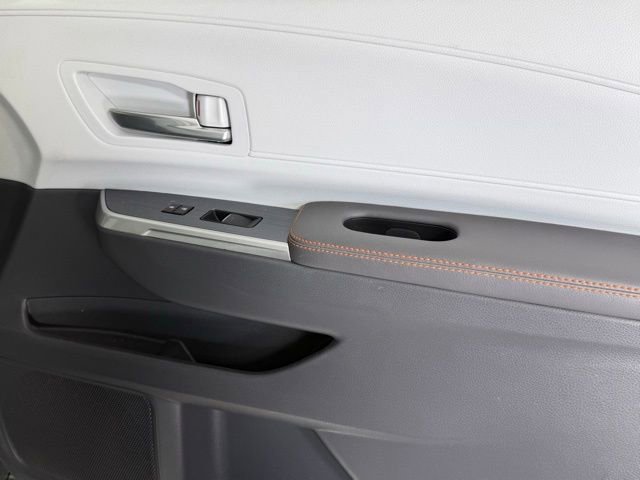 Used 2023 Toyota Sienna XSE image 26