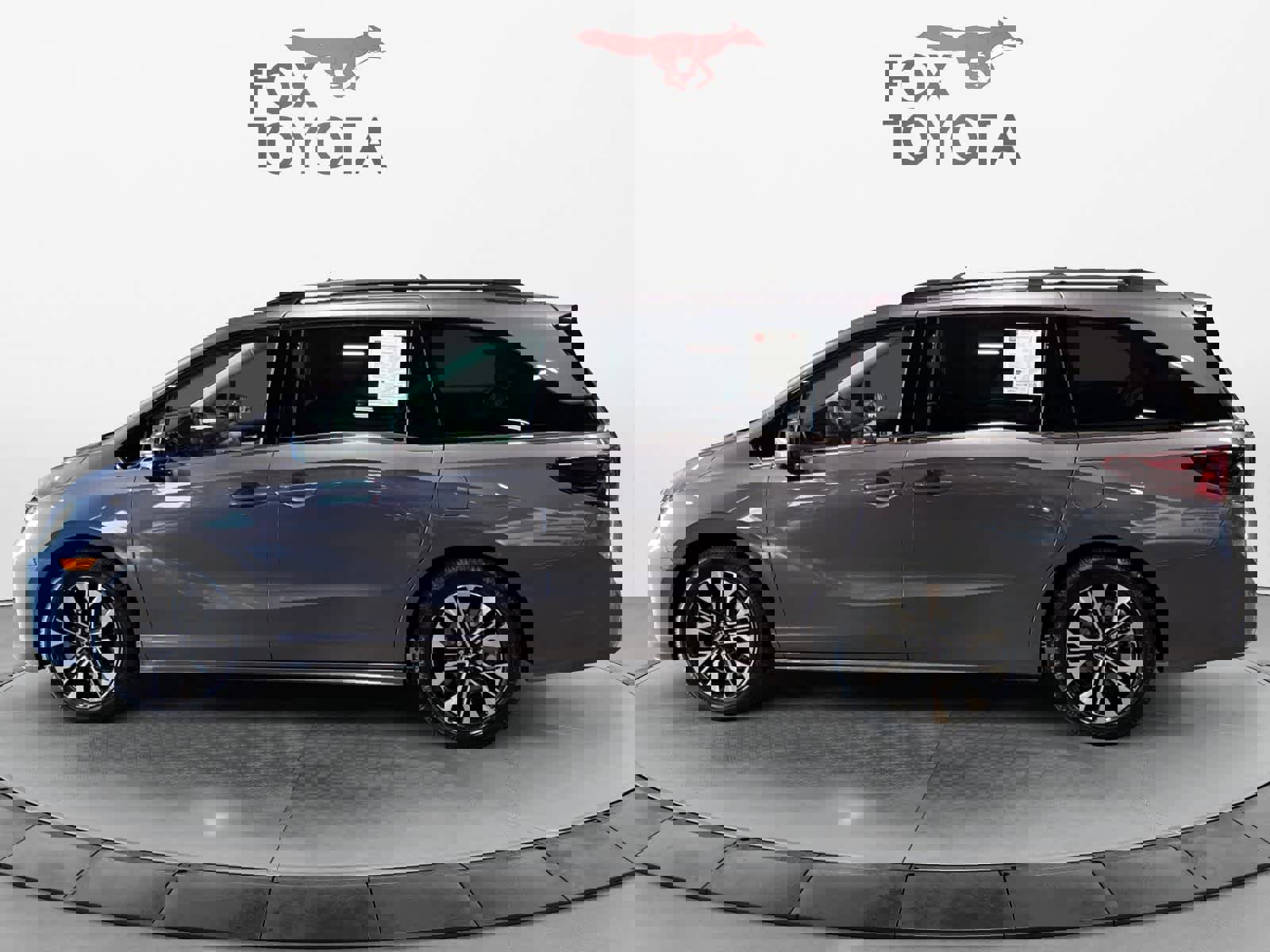 Used 2026 Honda Odyssey Elite image 3