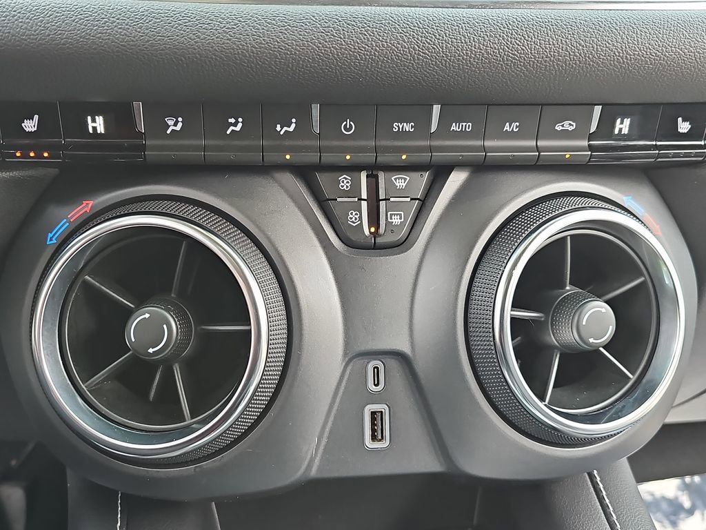 Used 2025 Chevrolet Blazer LT image 20