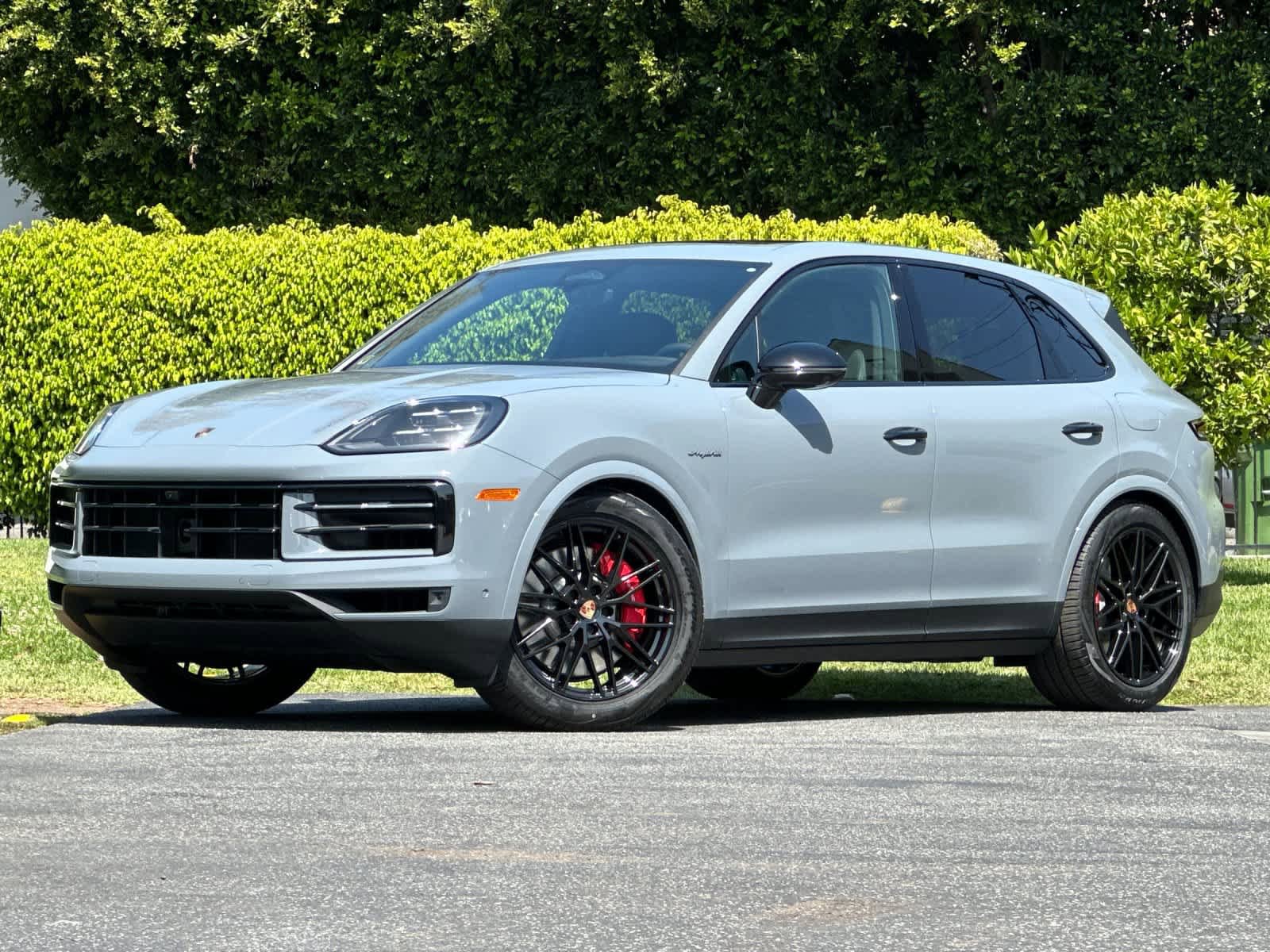 New 2026 Porsche Cayenne S