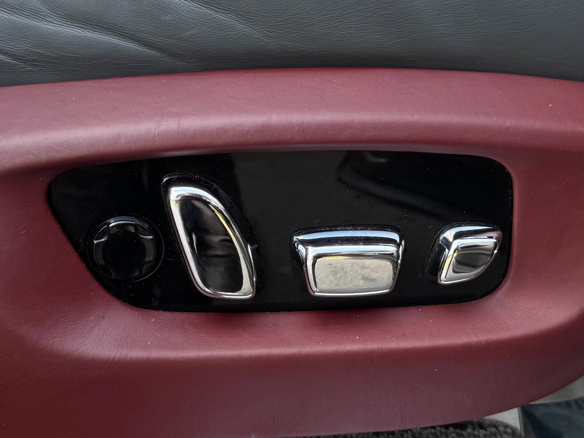 Used 2020 Rolls-Royce Cullinan 335K MSRP!! image 25