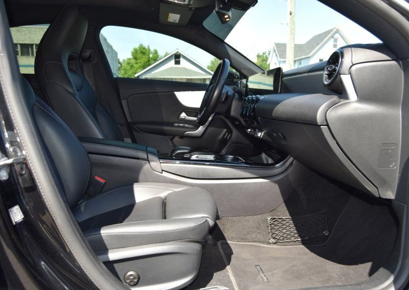 Used 2020 Mercedes-Benz CLA 250 image 31