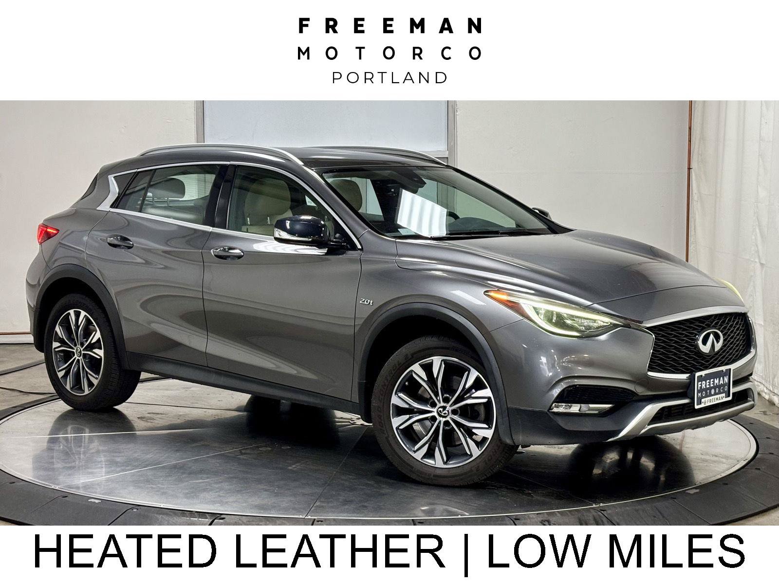 Used 2017 INFINITI QX30 Premium AWD/4WD image 1