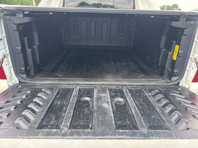 Used 2013 Chevrolet Avalanche LTZ AWD/4WD image 11