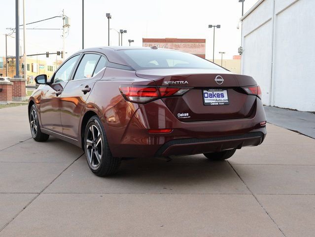 Used 2025 Nissan Sentra SV image 7