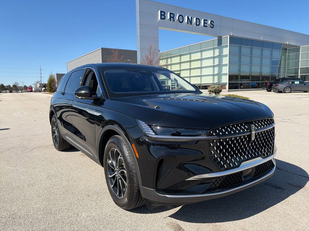 Used 2025 Lincoln Nautilus Premier w/ Equipment Group 102A image 1