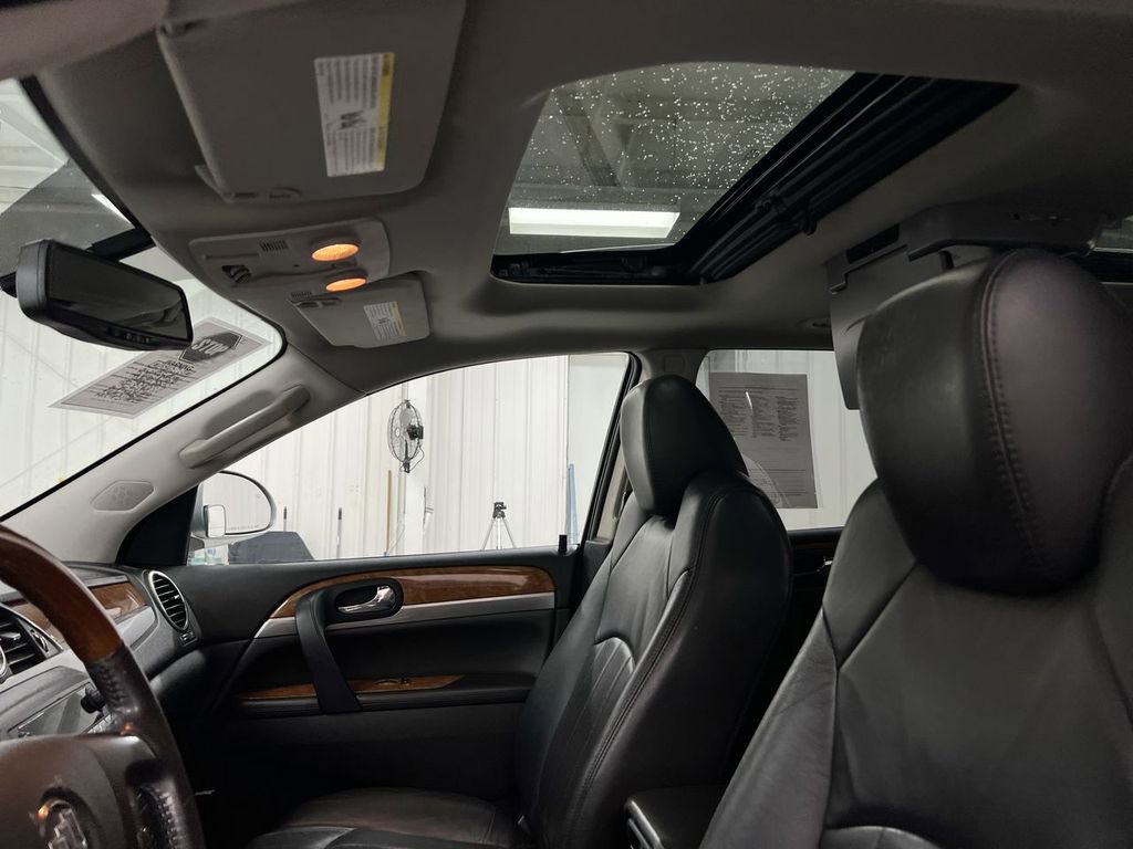 Used 2011 Buick Enclave CXL w/ Trailering Provision Package FWD image 19