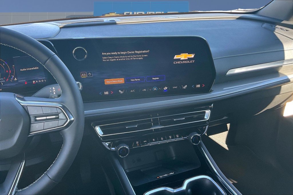 New 2027 Chevrolet Traverse LT w/ Driver Confidence Package FWD image 6